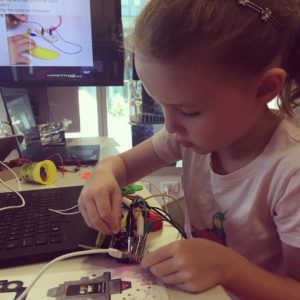 Figuring out circuits. Fantastic activities for kids at #QUT Cube this summer